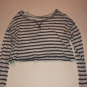 Striped cropped long sleeve tee